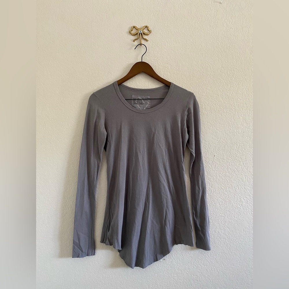 Frank & Eileen Tee Lab Gray Long Sleeve Top Size Small Cotton Raw Hem